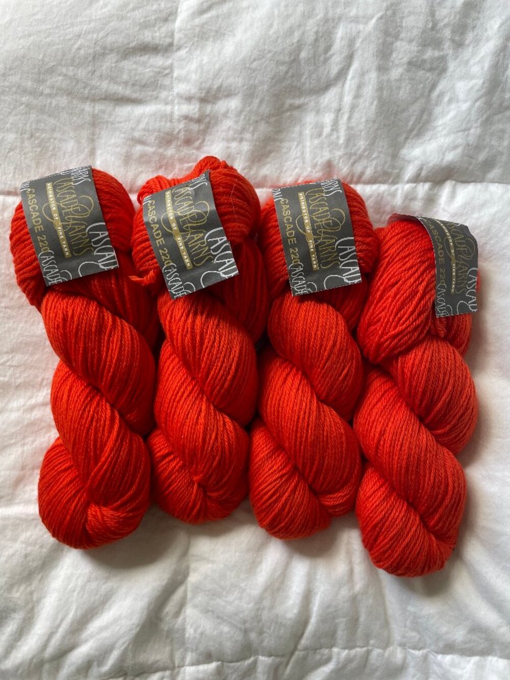 Cascade Yarns Cascade 220 Wool Worsted Weight Yarn 4 Skeins